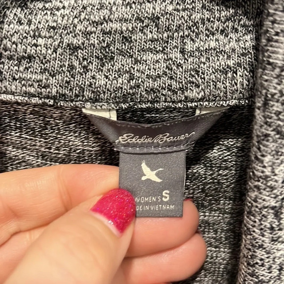 Eddie Bauer gray button  up cardigan size small - Picture 5 of 15